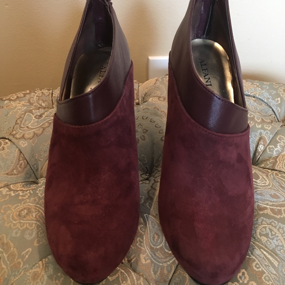 Alfani suede/leather burgundy booties 7 - Picture 2 of 6